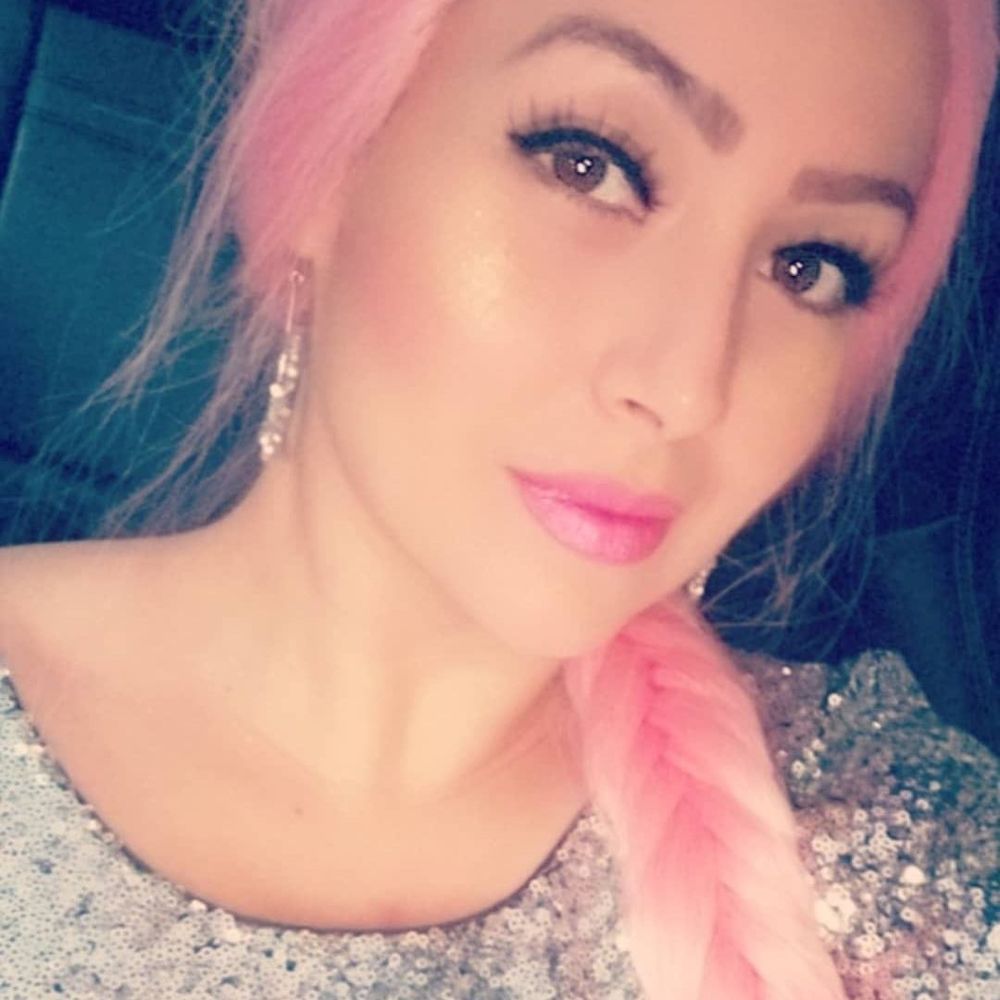 Meet your Posher, Angie